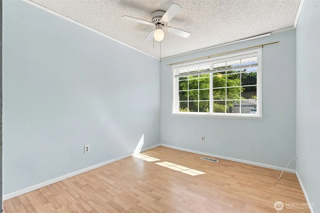 1814 Agate Court NW Poulsbo WA 98370