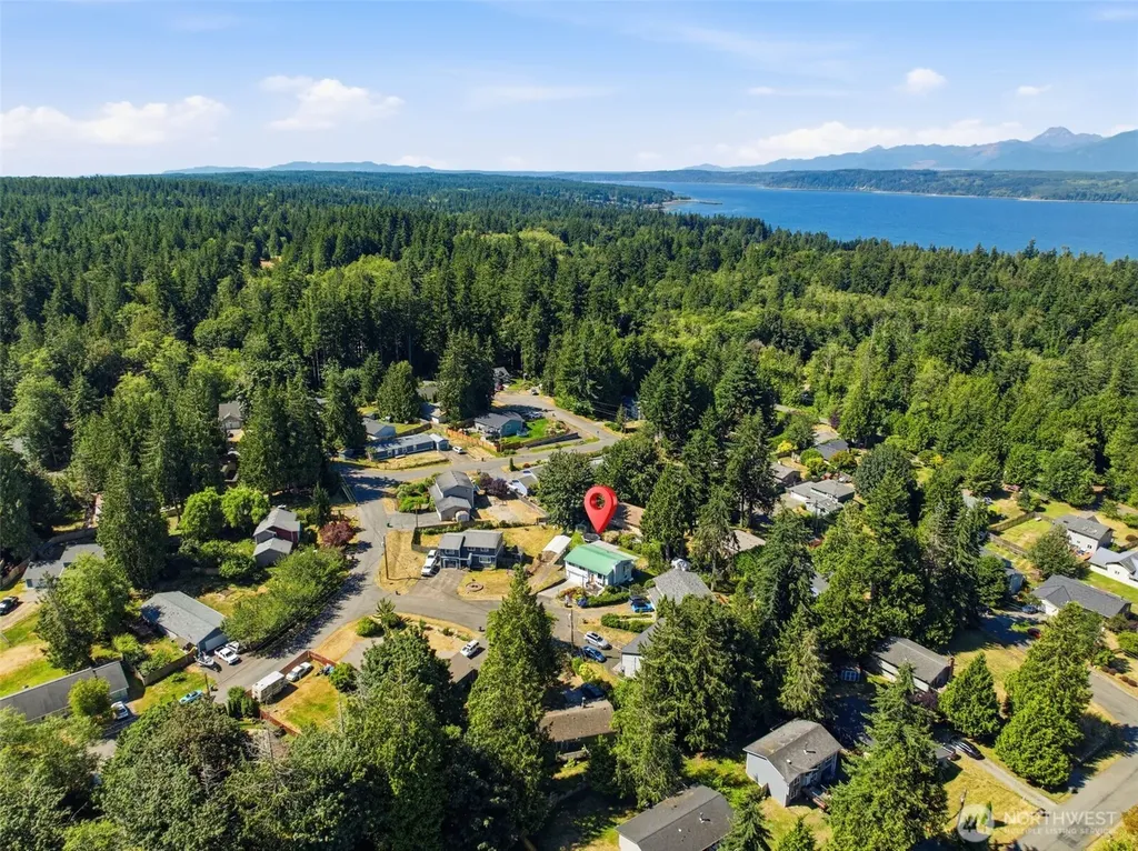 1814 Agate Court NW Poulsbo WA 98370