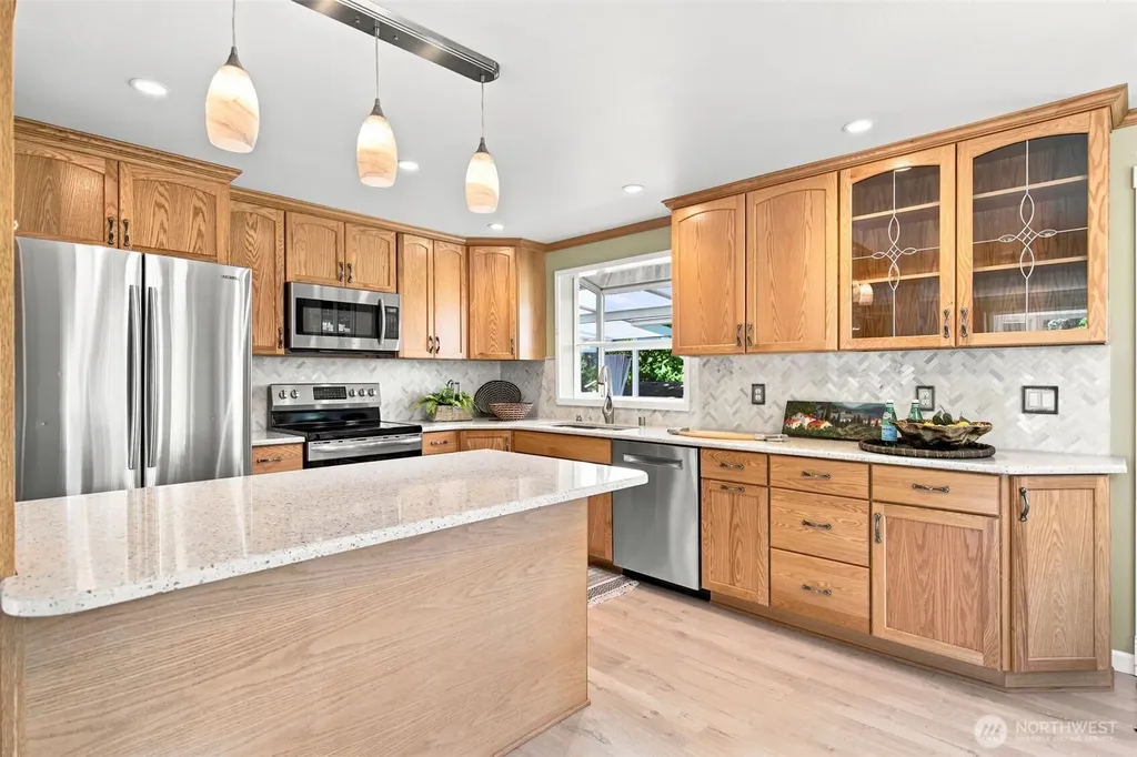 1814 Agate Court NW Poulsbo WA 98370