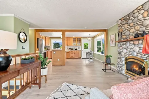 1814 Agate Court NW Poulsbo WA 98370