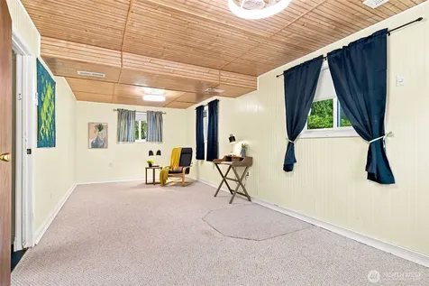 1814 Agate Court NW Poulsbo WA 98370