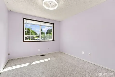 1814 Agate Court NW Poulsbo WA 98370