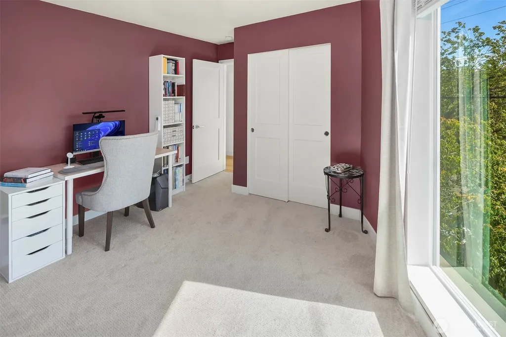 4104 Leary Way NW Seattle WA 98107