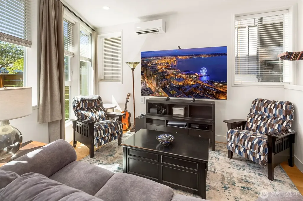 4104 Leary Way NW Seattle WA 98107