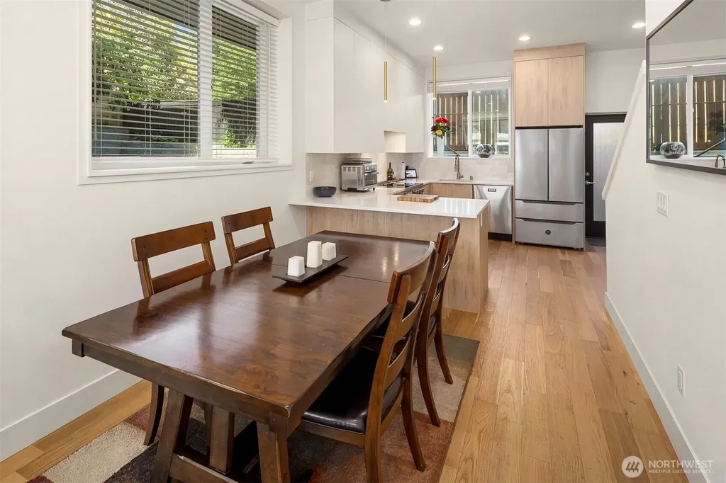 4104 Leary Way NW Seattle WA 98107