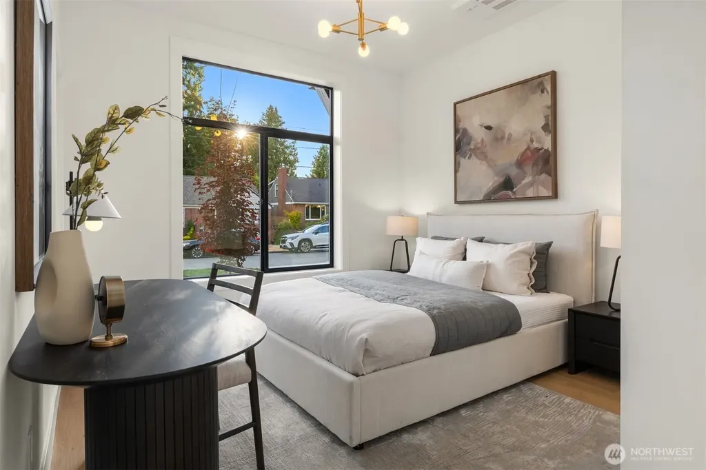 3832 32nd Avenue W Seattle WA 98199
