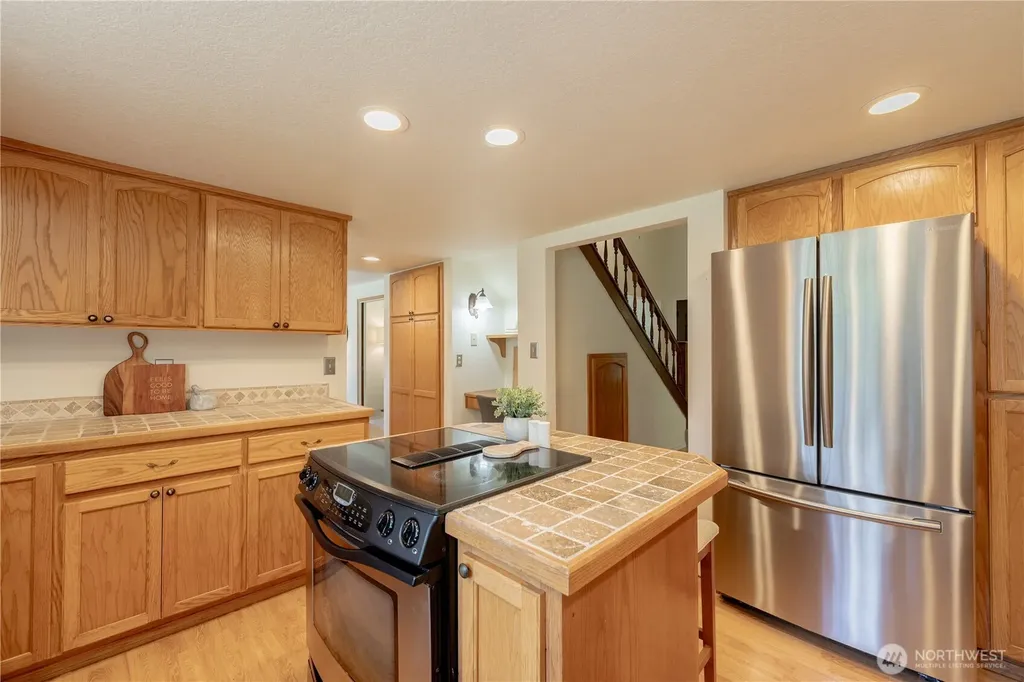 29723 4th Avenue NW Stanwood WA 98292