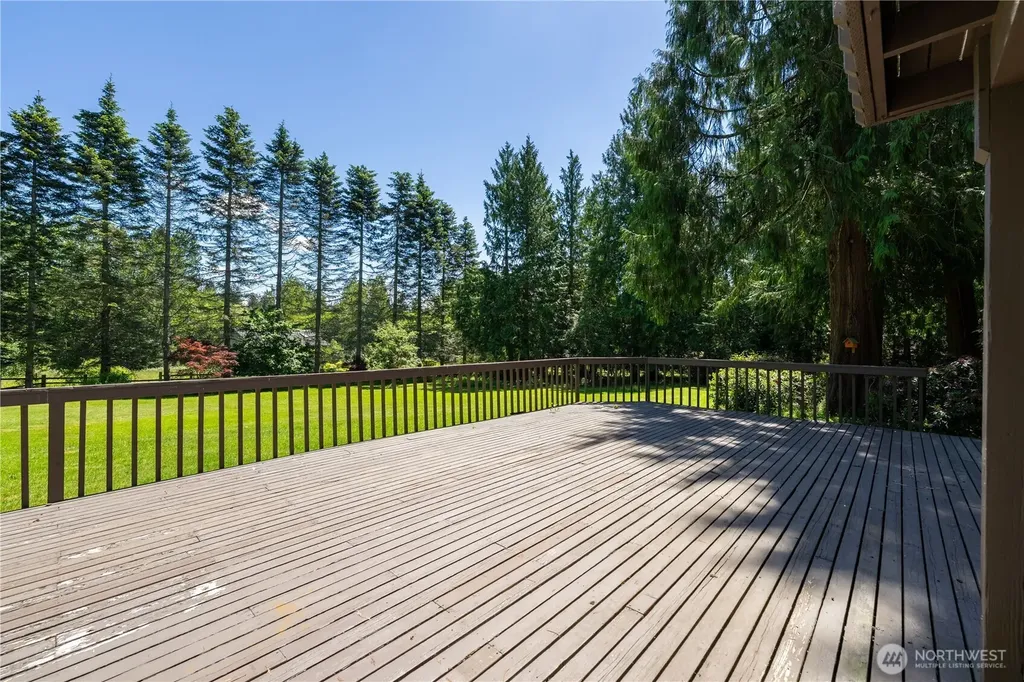 29723 4th Avenue NW Stanwood WA 98292