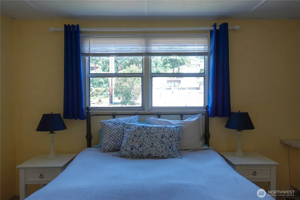 4880 Magellan Drive Freeland WA 98249