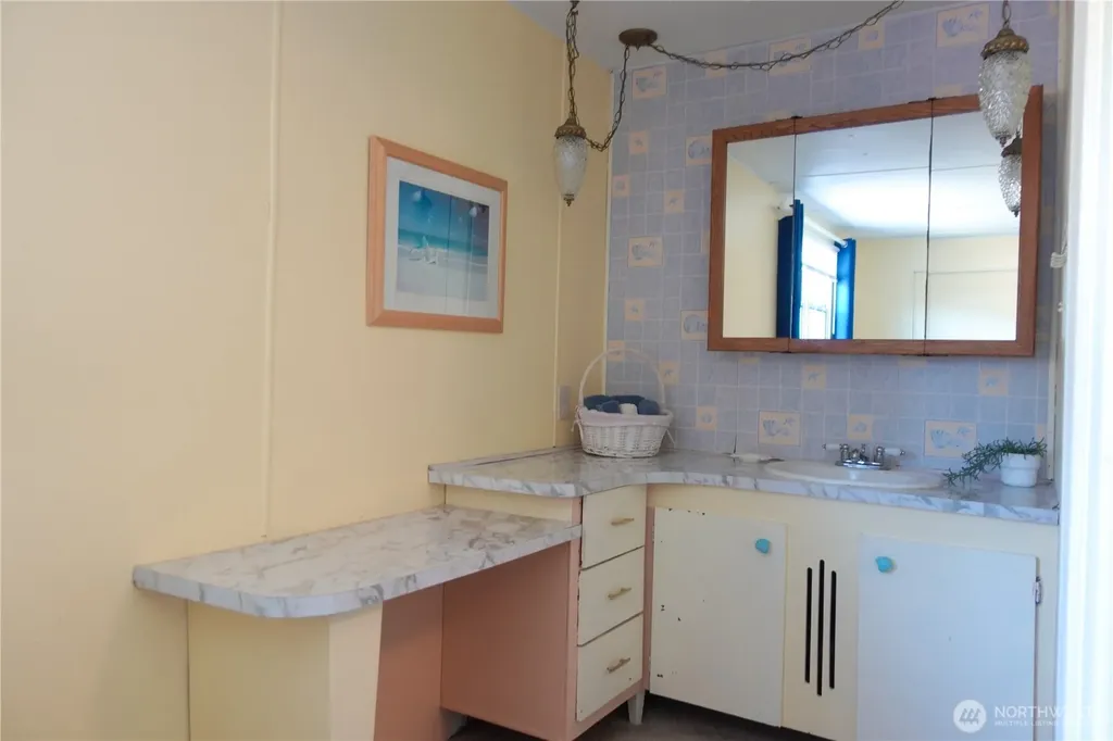 4880 Magellan Drive Freeland WA 98249