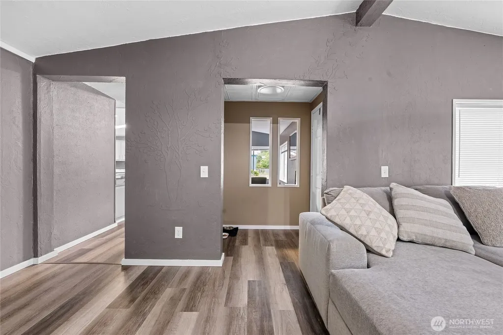 2902 212th Lane Ocean Park WA 98640