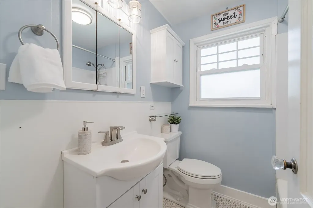 2014 N 143rd Street Seattle WA 98133