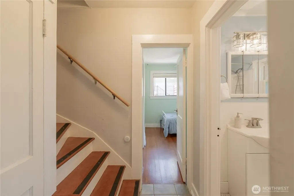 2014 N 143rd Street Seattle WA 98133