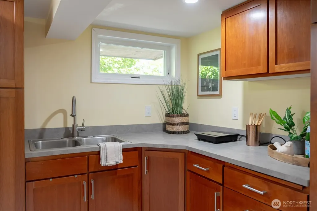 2014 N 143rd Street Seattle WA 98133