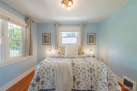 2014 N 143rd Street Seattle WA 98133
