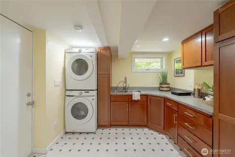 2014 N 143rd Street Seattle WA 98133