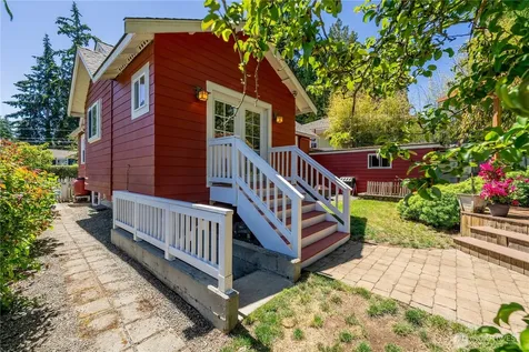2014 N 143rd Street Seattle WA 98133