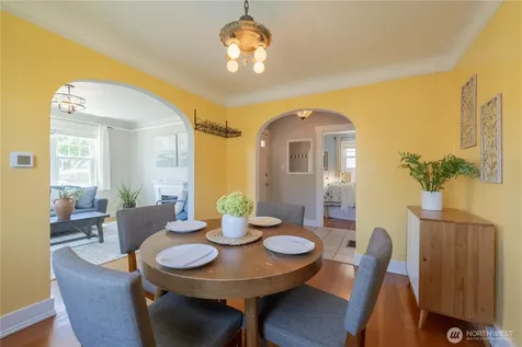 2014 N 143rd Street Seattle WA 98133