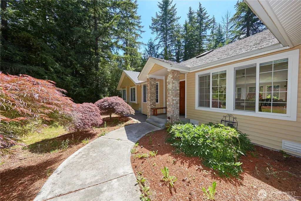 3903 NW Martha Lane Silverdale WA 98383