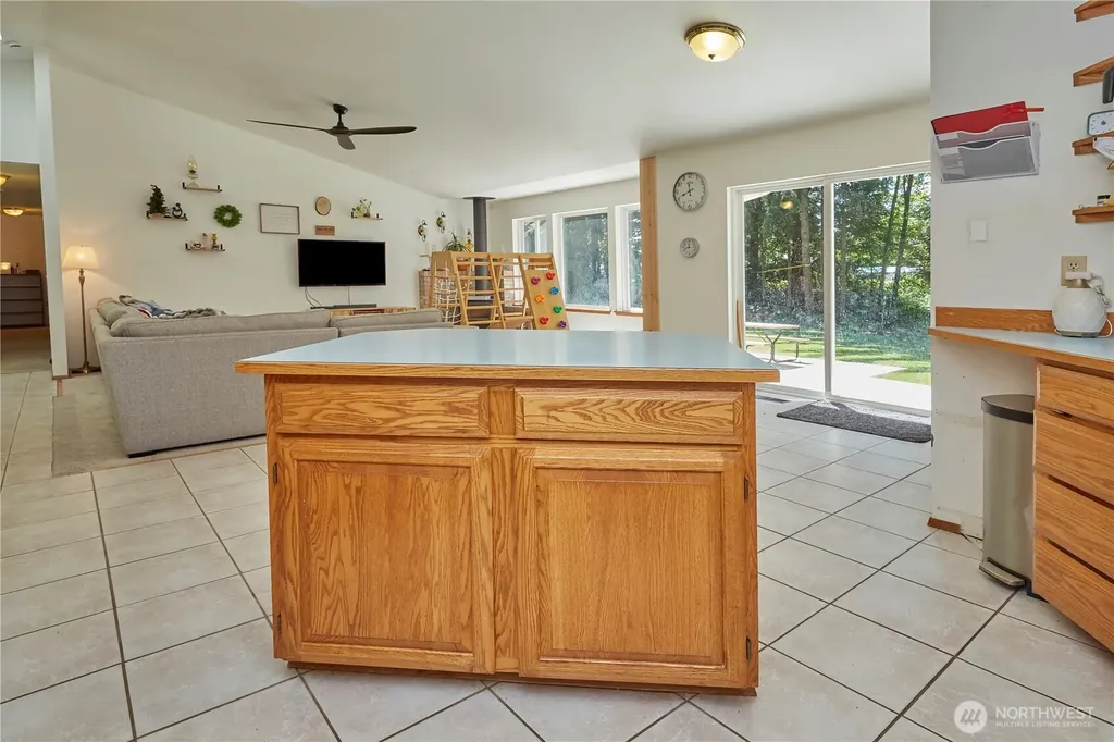 3903 NW Martha Lane Silverdale WA 98383