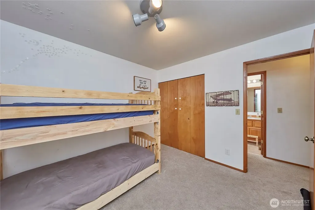 3903 NW Martha Lane Silverdale WA 98383