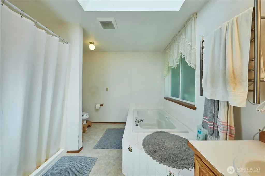 3903 NW Martha Lane Silverdale WA 98383