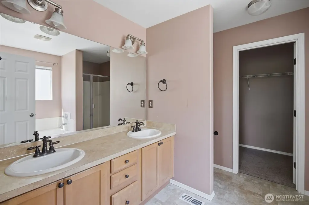 8714 Oslo Lane NE Lacey WA 98516