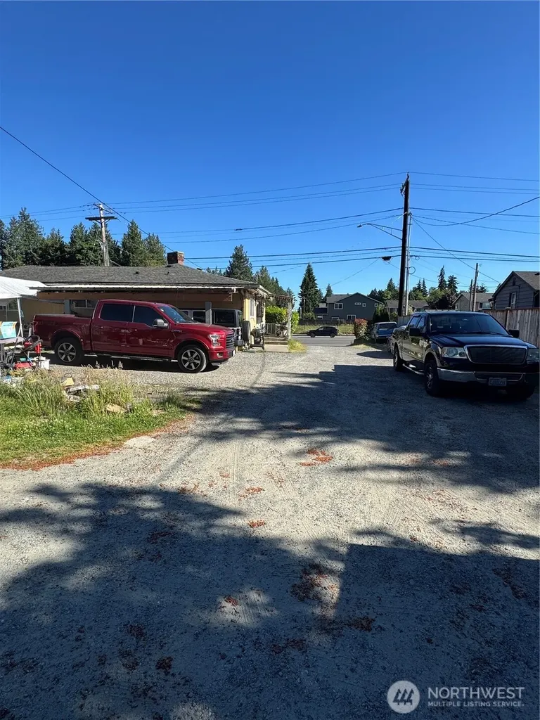 203 112th Street SE Everett WA 98208