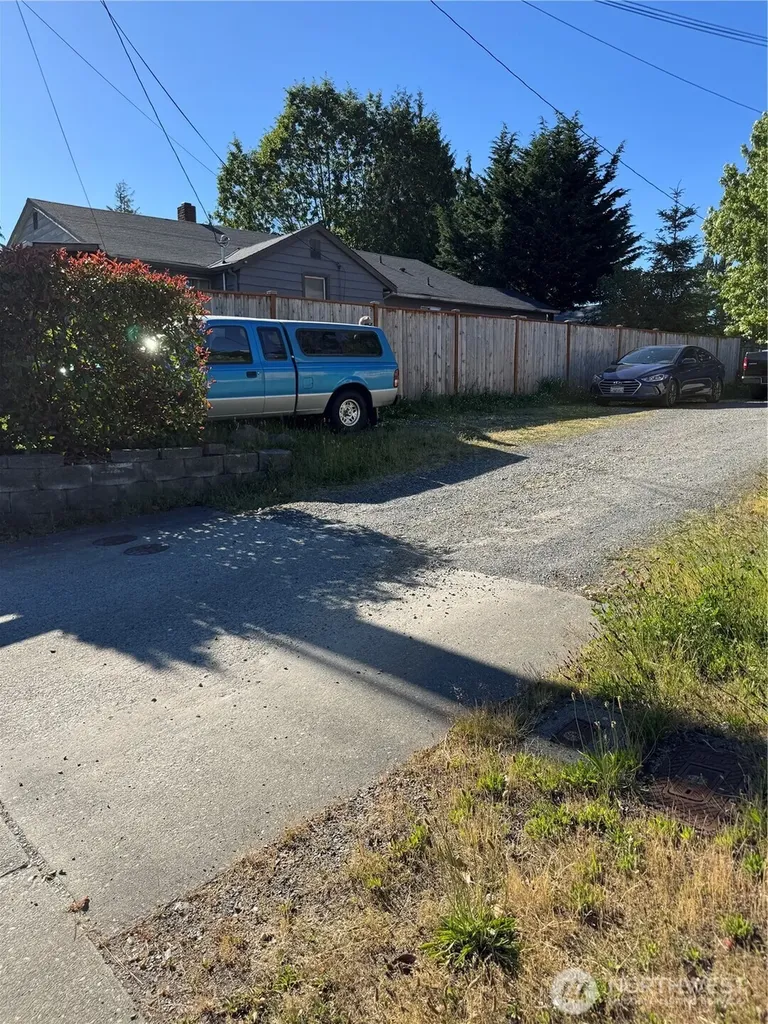 203 112th Street SE Everett WA 98208