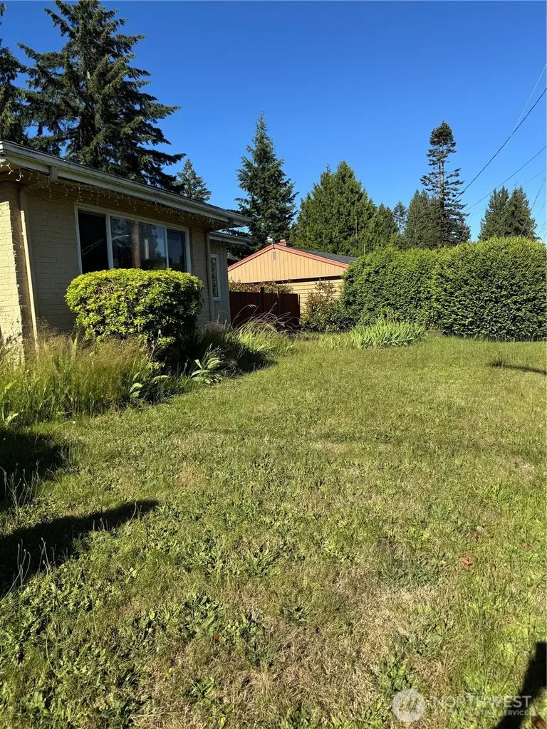 203 112th Street SE Everett WA 98208