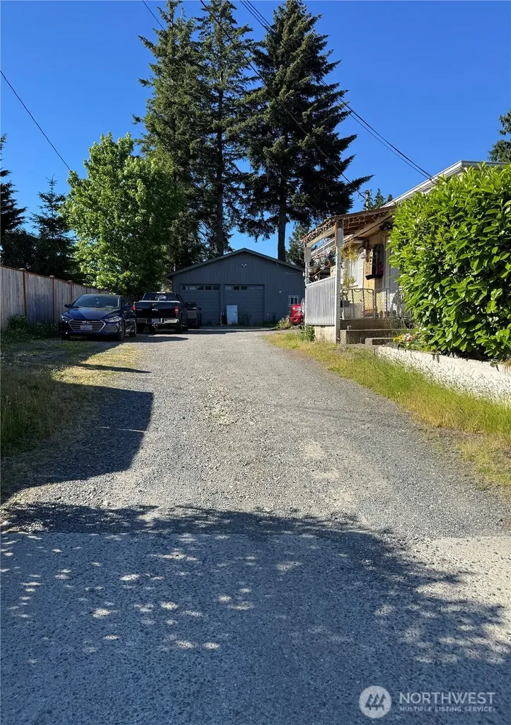 203 112th Street SE Everett WA 98208