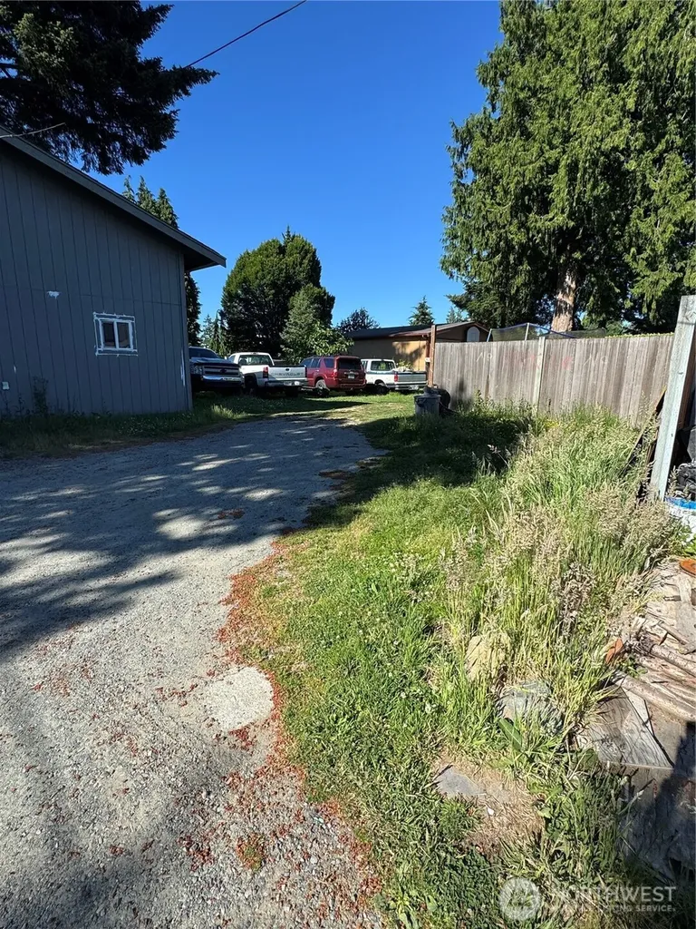 203 112th Street SE Everett WA 98208
