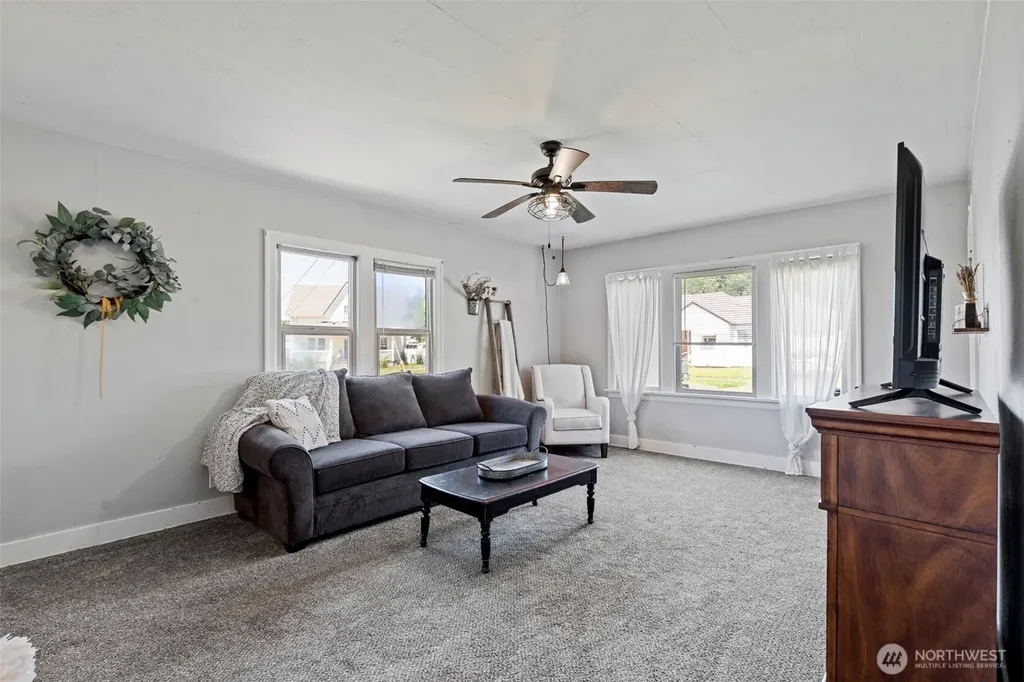 80 SW Mcfadden Avenue Chehalis WA 98532