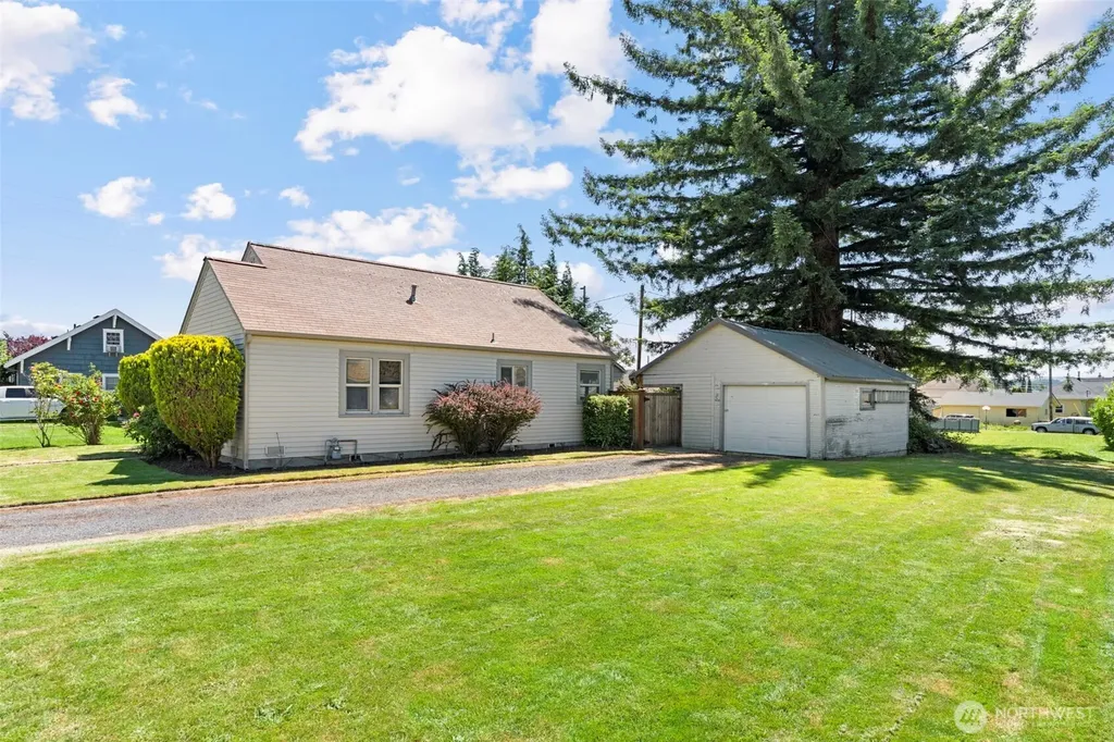 80 SW Mcfadden Avenue Chehalis WA 98532