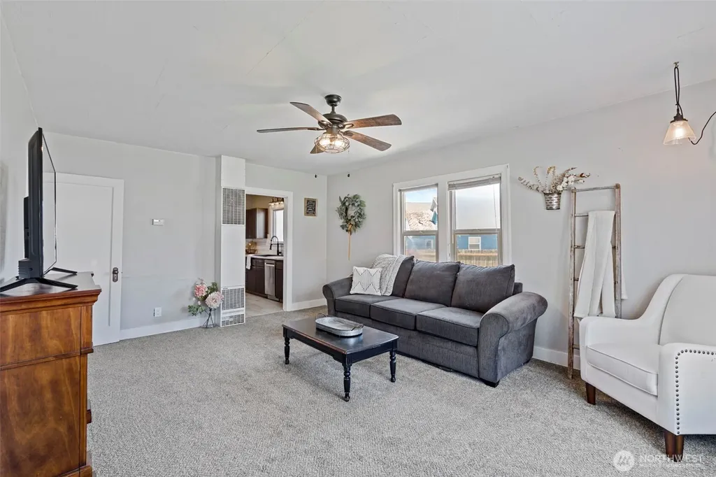 80 SW Mcfadden Avenue Chehalis WA 98532