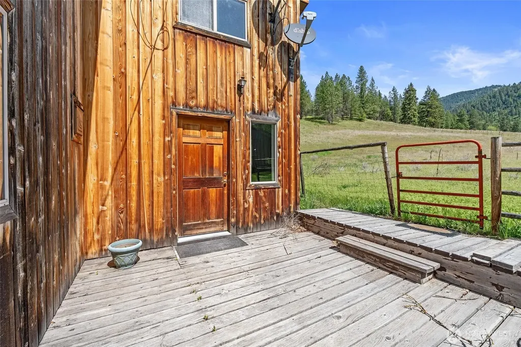 311 Old Baldy Tract D, K & L Road Rice WA 99126