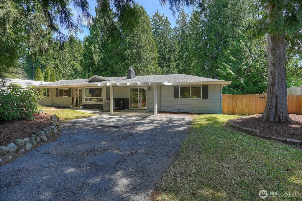 12015 59th Avenue E Puyallup WA 98373