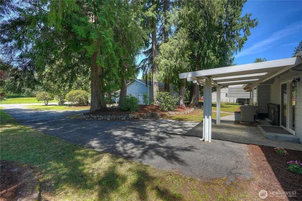 12015 59th Avenue E Puyallup WA 98373
