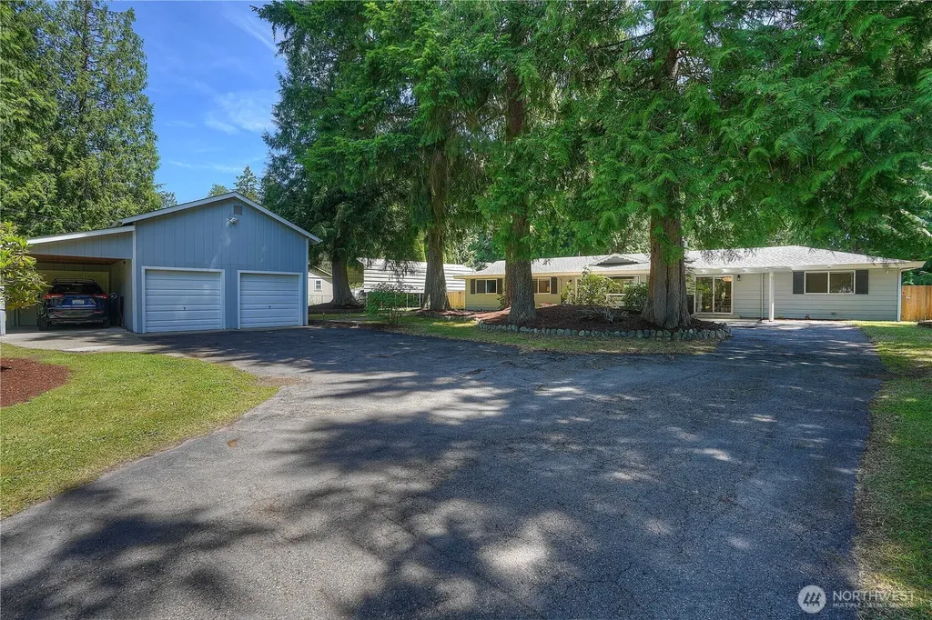 12015 59th Avenue E Puyallup WA 98373