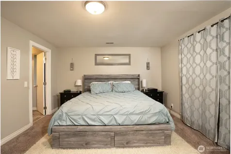 12015 59th Avenue E Puyallup WA 98373