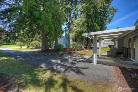12015 59th Avenue E Puyallup WA 98373