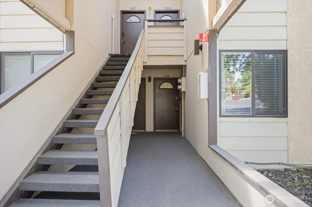 303 Gage Boulevard Richland WA 99352