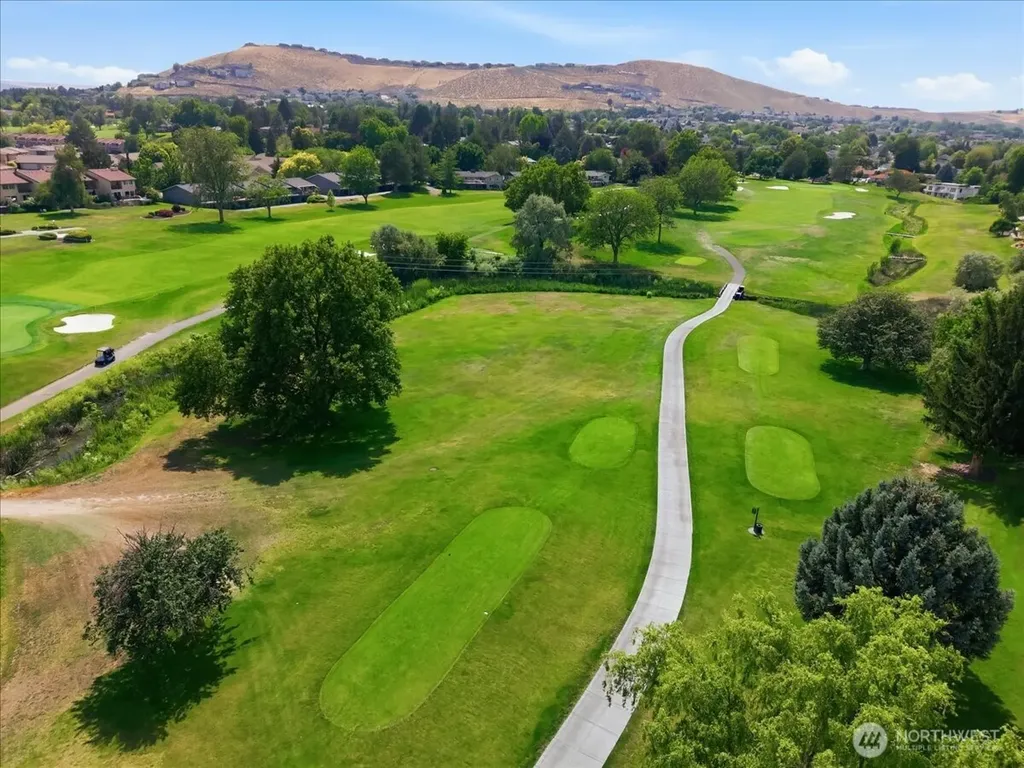 303 Gage Boulevard Richland WA 99352