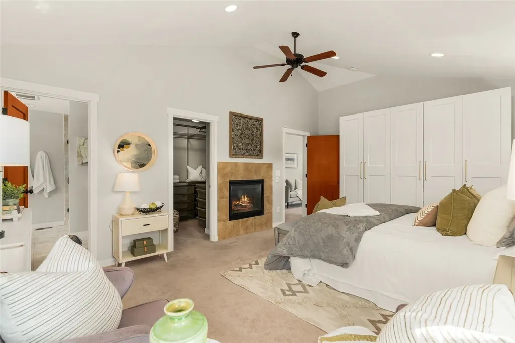 4700 49th Avenue SW Seattle WA 98116