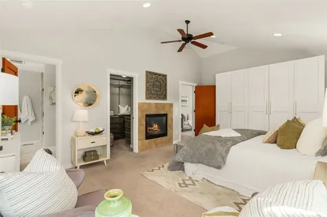 4700 49th Avenue SW Seattle WA 98116