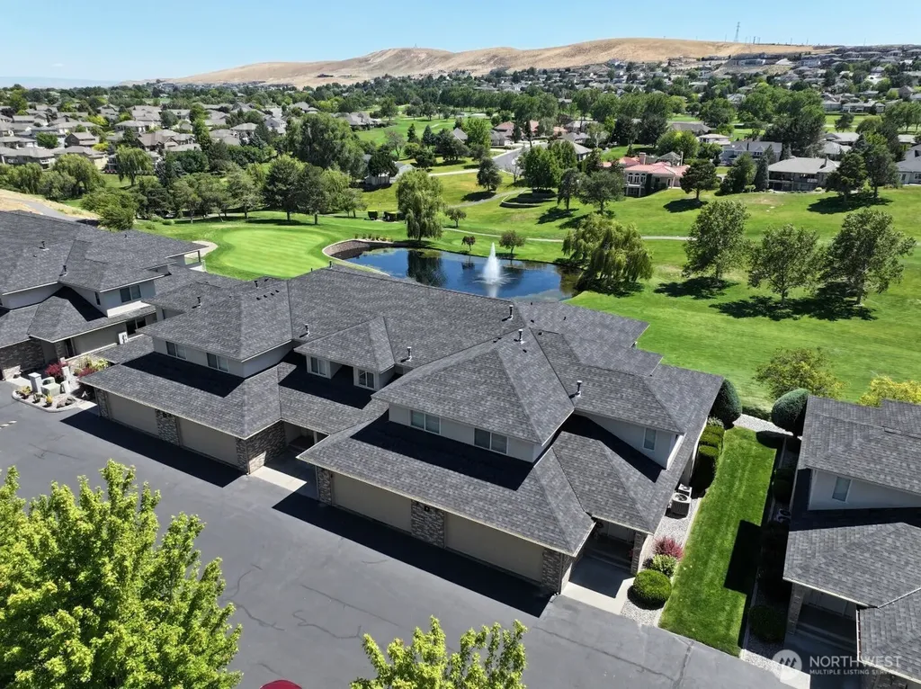 3710 W Canyon Lakes Drive Kennewick WA 99337
