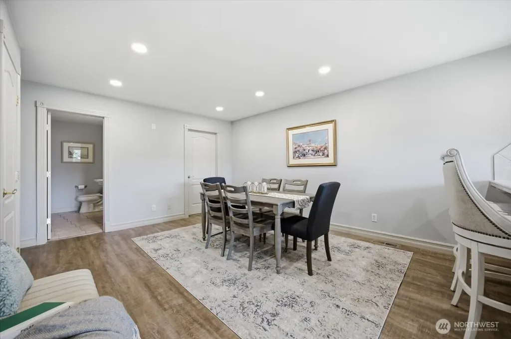 3710 W Canyon Lakes Drive Kennewick WA 99337