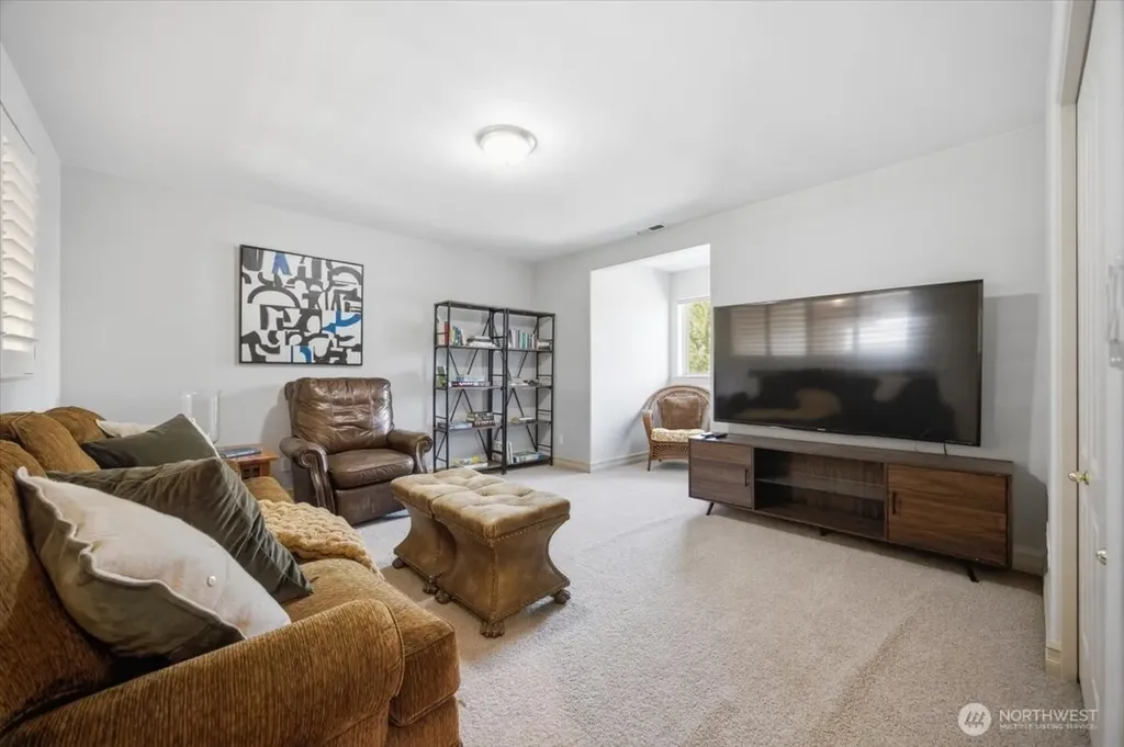 3710 W Canyon Lakes Drive Kennewick WA 99337