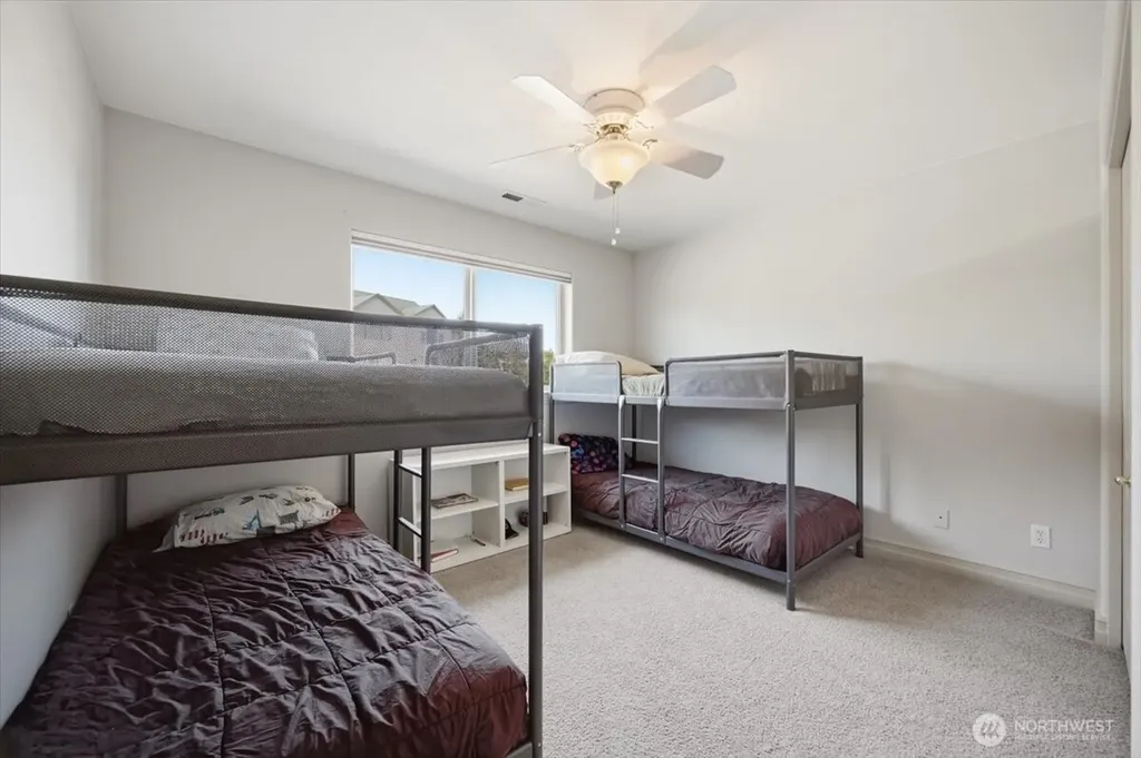 3710 W Canyon Lakes Drive Kennewick WA 99337