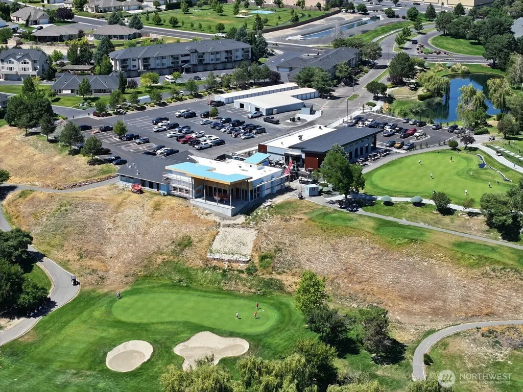 3710 W Canyon Lakes Drive Kennewick WA 99337